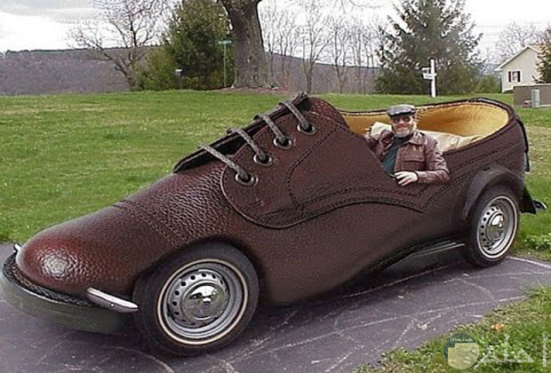 سيارة على شكل حذاء