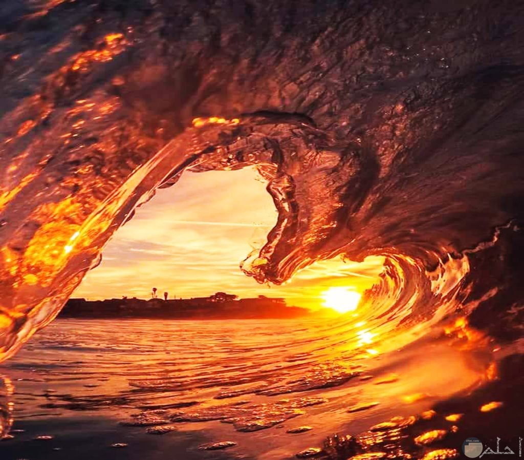 صور قلب مميزة وجميلة تشكلها أمواج البحر في شكل رومانسي
