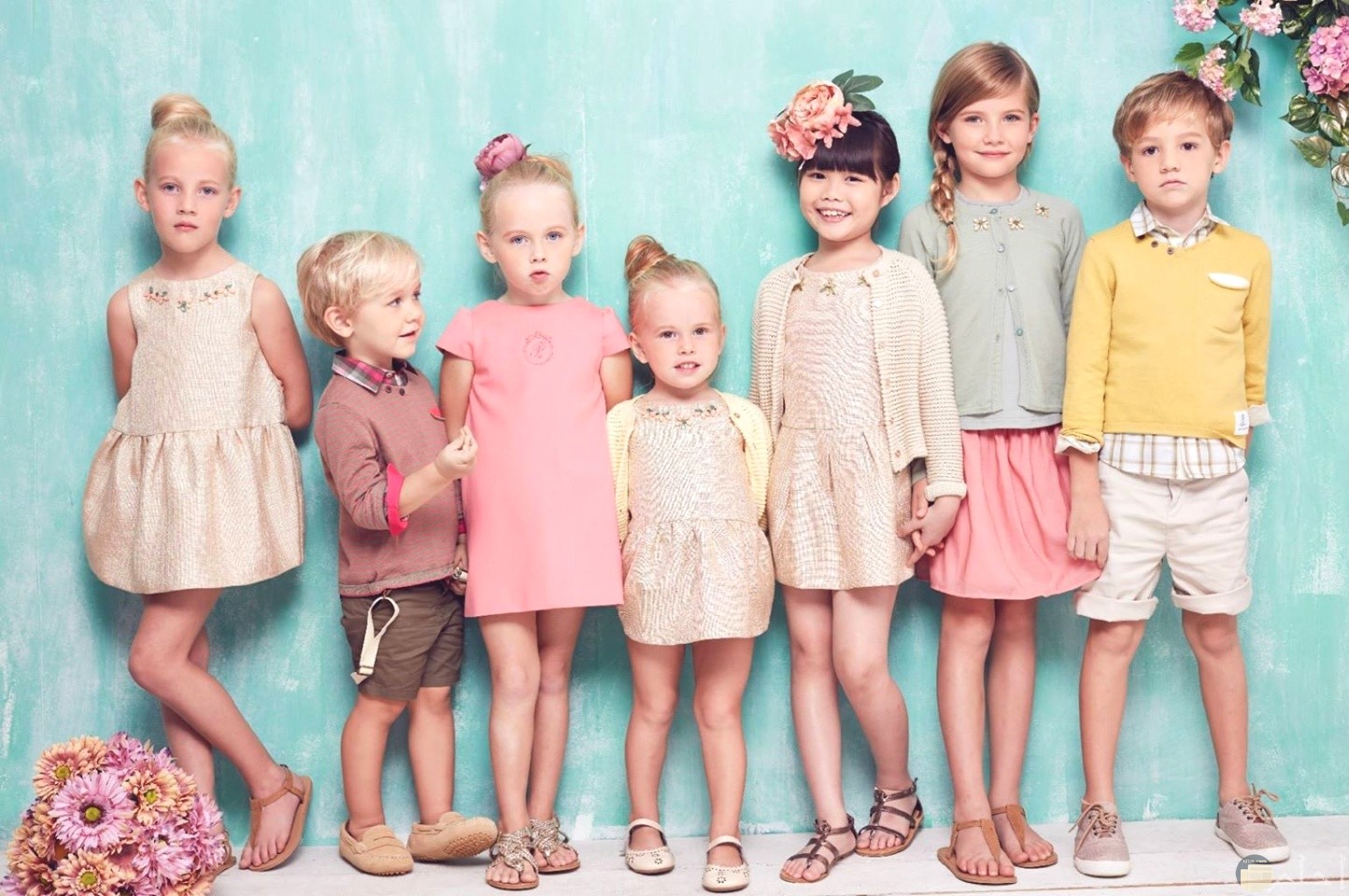 ملابس متنوعة شيك وجميلة للأطفال