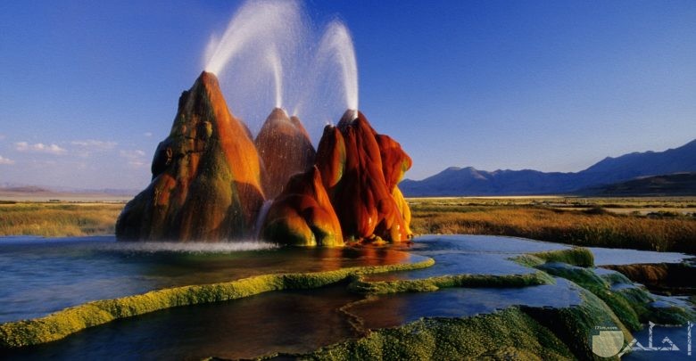نافورة الماء الساخن - أمريكا. من أروع الأماكن و المناظر الطبيعية.
