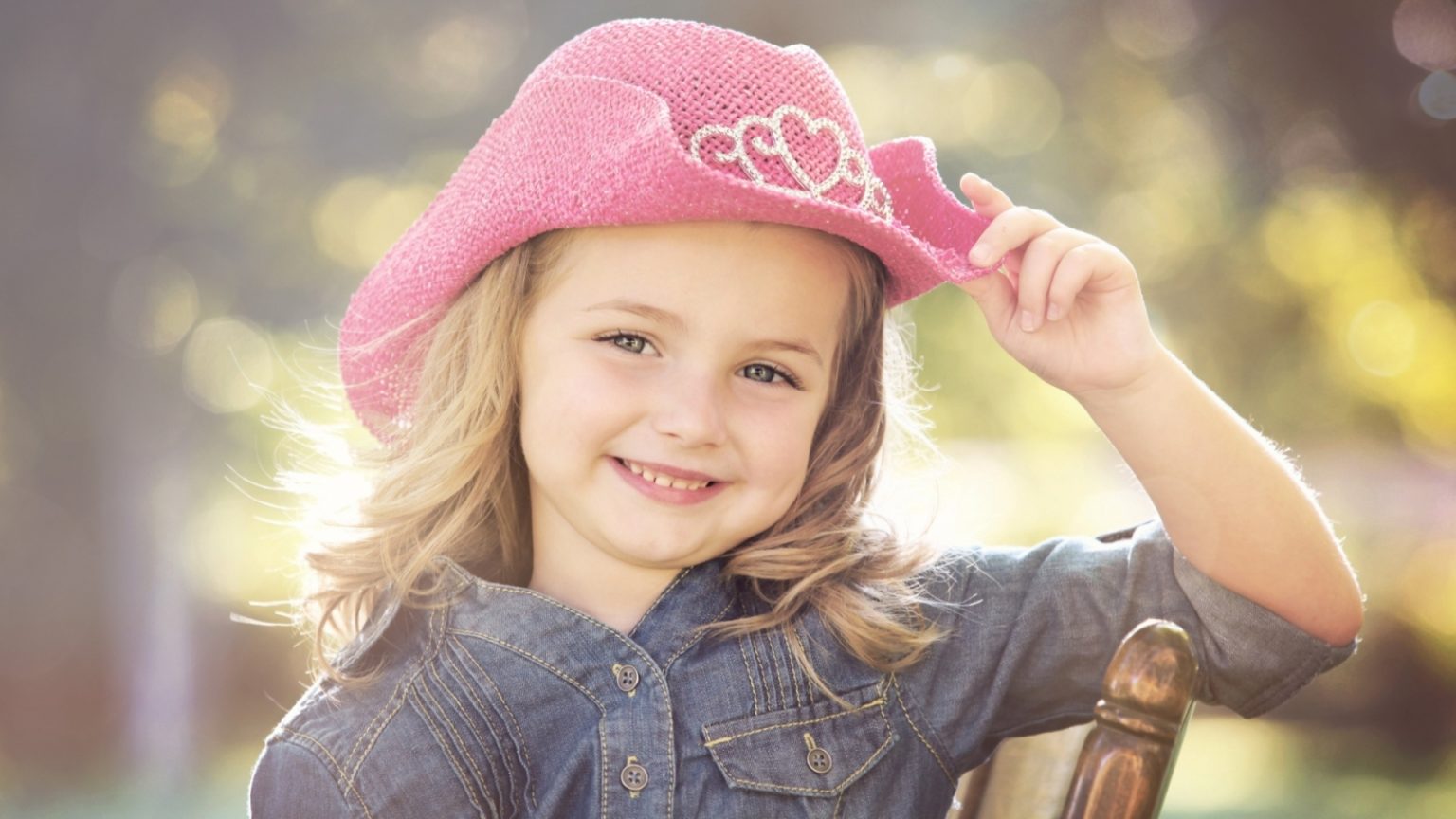 10 خلفيات كيوت للبنات الصغار 2020