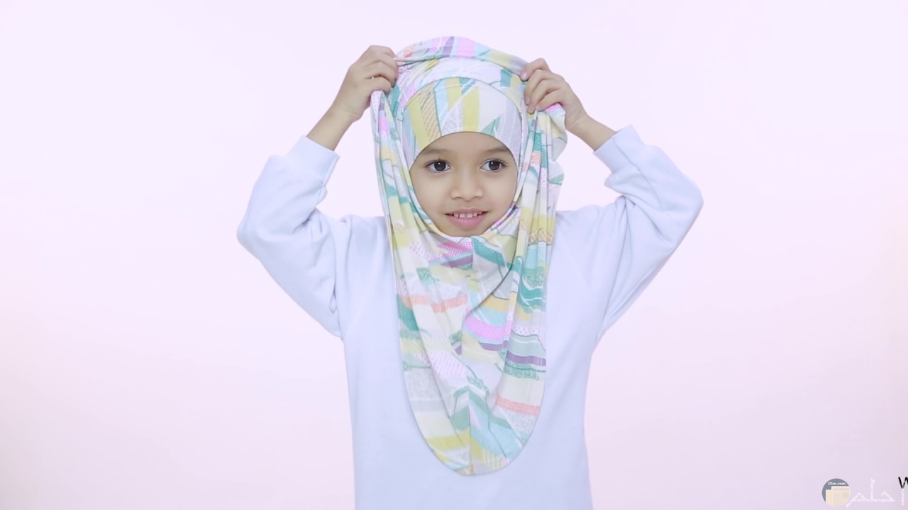 حجاب لطفلة صغيرة جميل.